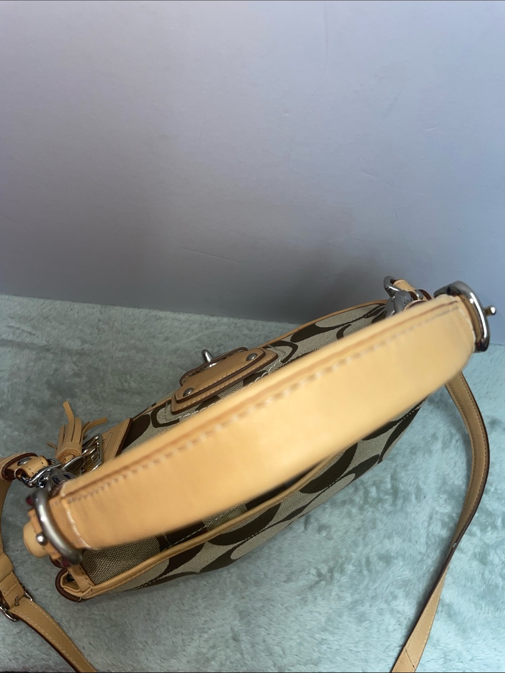 Coach ‘Willis’ 70th Anniversary Crossbody - Picture 5 of 16